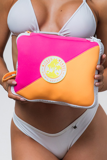 979 WW bikini case-front